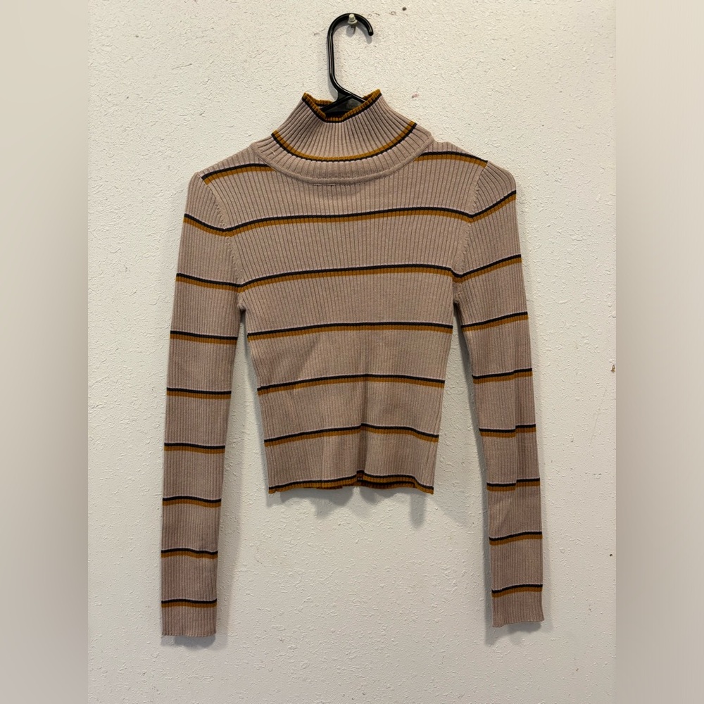 PINK REPUBLIC turtle neck